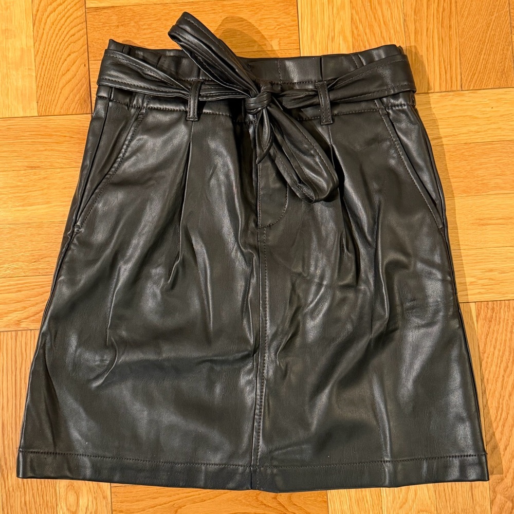 0P LOFT Black Leather Tie Waist Skirt